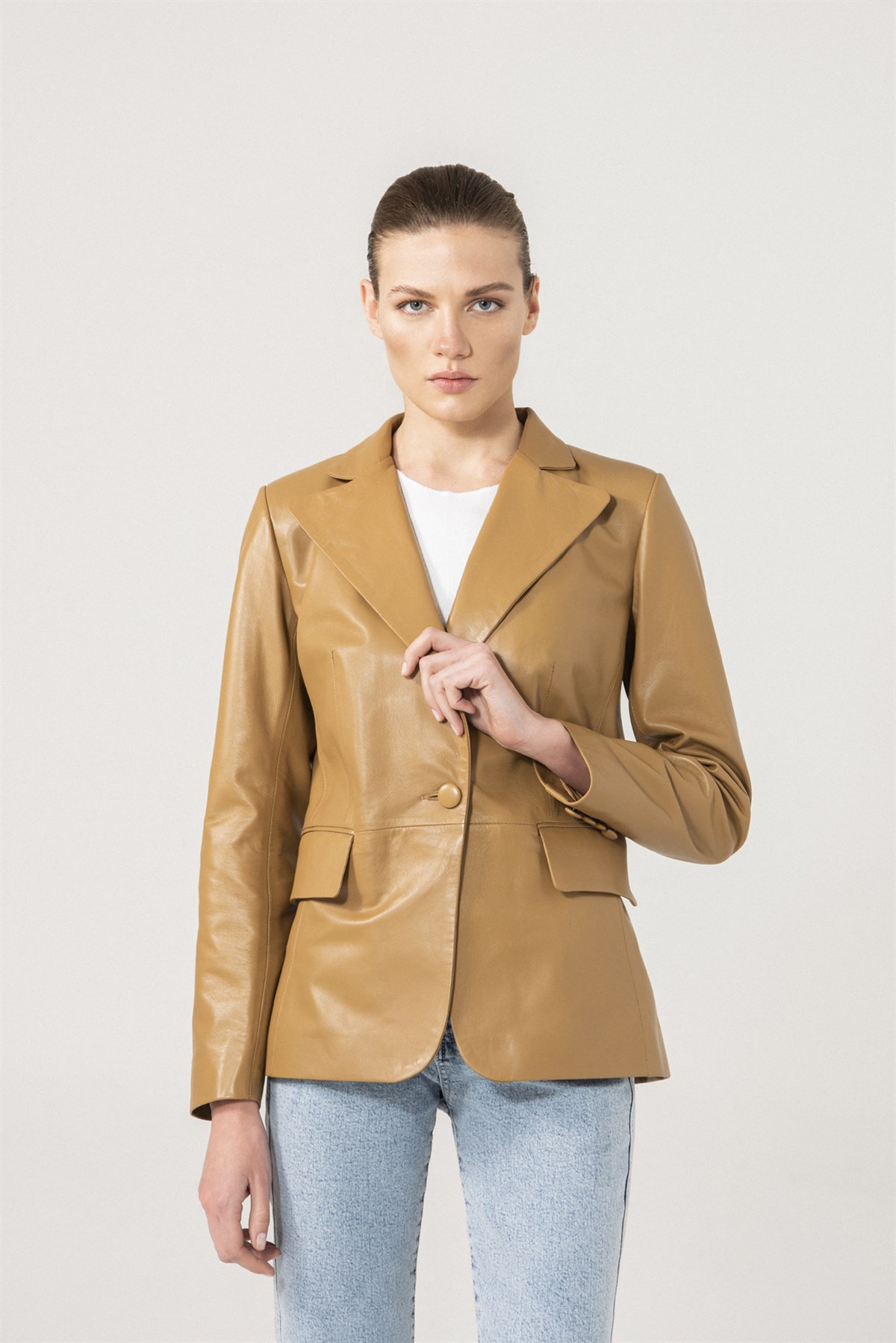Womens Clothing Jackets Leather jackets Natural OttodAme Jacket in Sand 